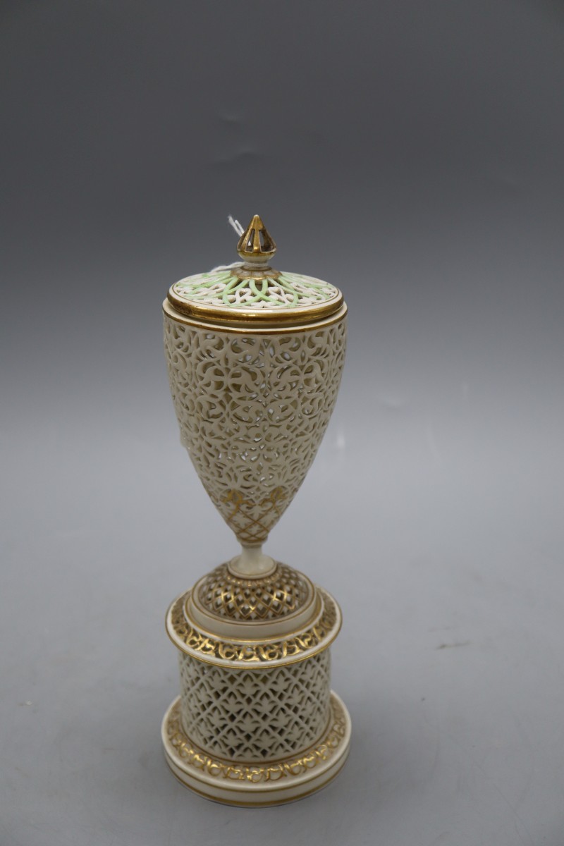 A Worcester reticulated pedestal vase and cover, height 28cm, unmarked